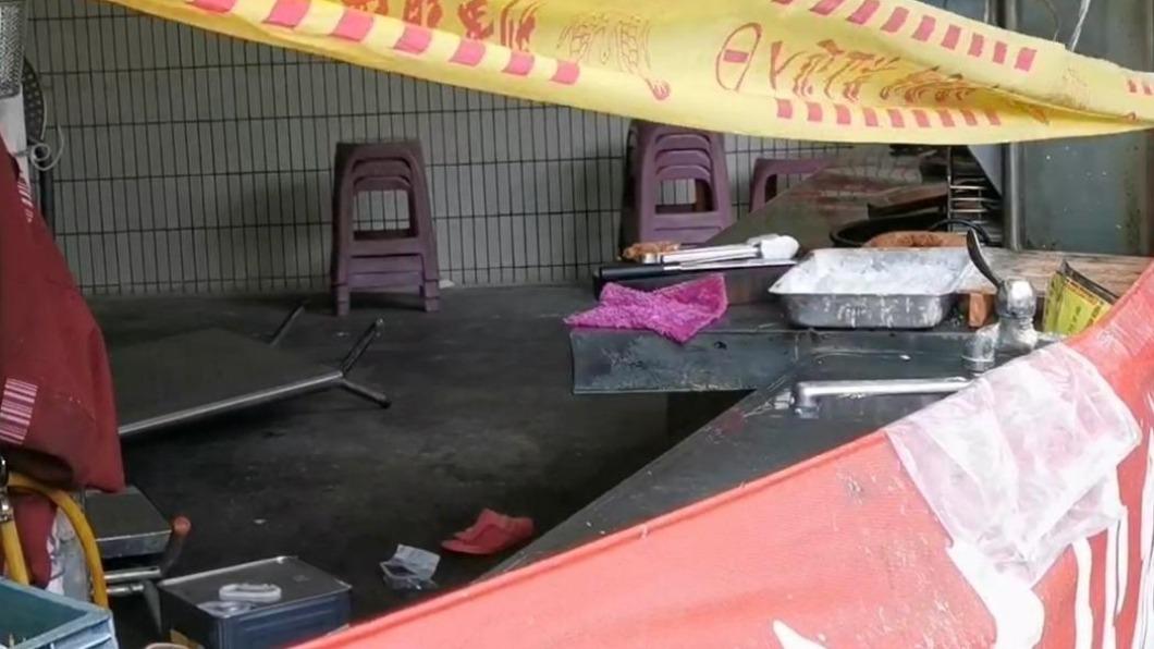 台北市北投區「關渡鹹粥」昨（10）日下午發生恐怖的槍擊命案。（圖／民眾提供）