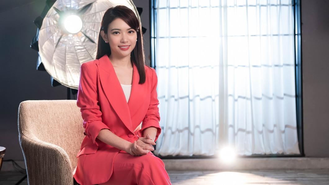 美女主播劉宸希獻「主持處女秀」 驚人語言背景遭起底│TVBS新聞網