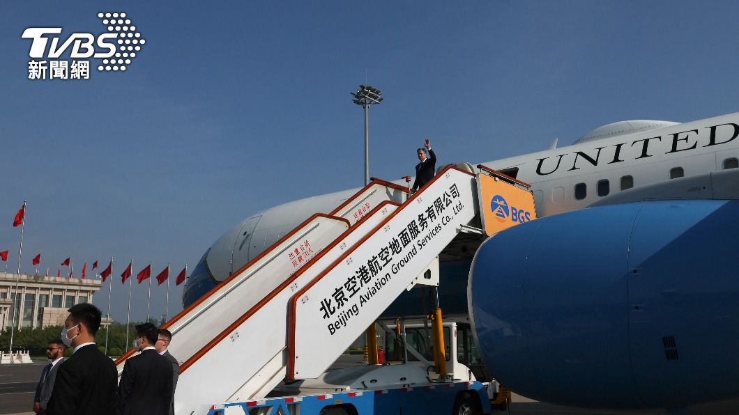 布林肯抵北京，外媒拍攝照片天空灰濛濛。（圖／達志影像美聯社）