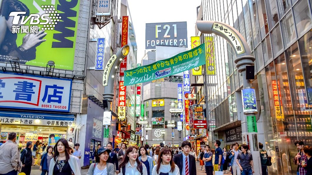 新冠疫情過後，外籍旅客湧入日本。（示意圖／shutterstock達志影像）