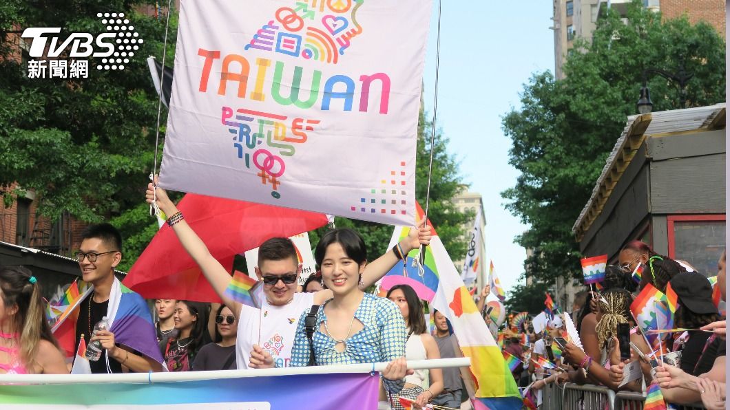 紐約同志遊行今天登場，台灣隊伍連6屆參與。（圖／中央社）