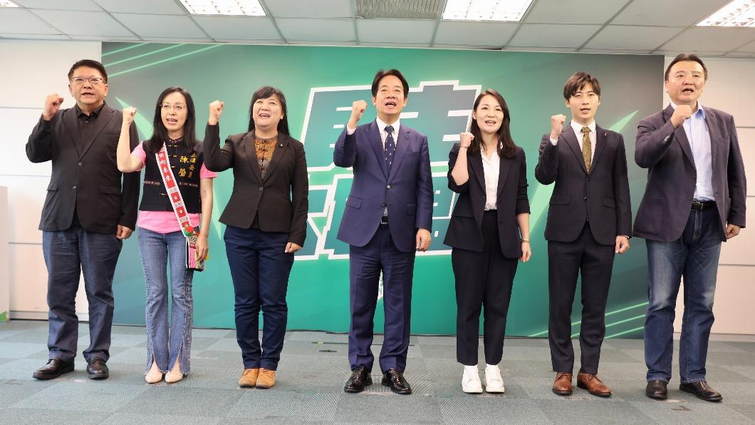 轟柯文哲、黃國昌享太陽花紅利 曾玟學:應堅決反服貿│TVBS新聞網
