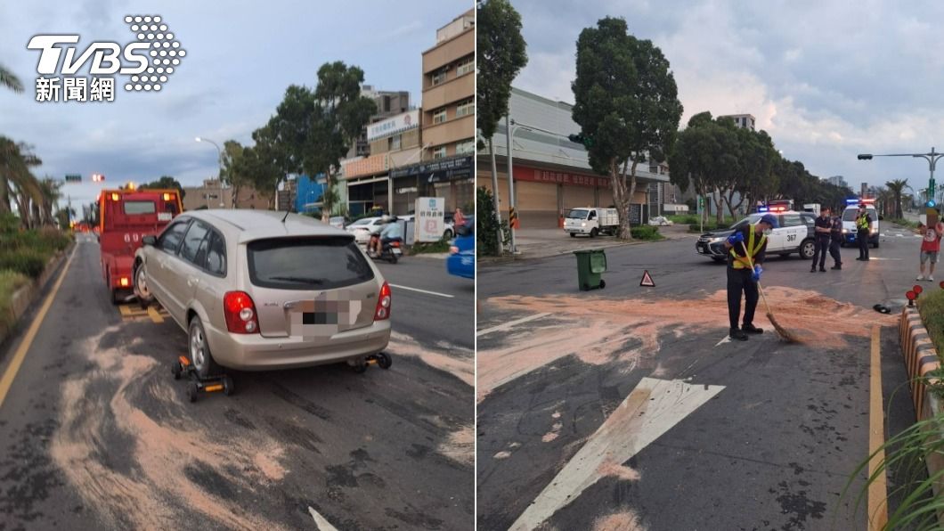 小轎車失控自撞分隔島，汽車毀損後嚴重漏油，駕駛重傷送醫。（圖／TVBS）