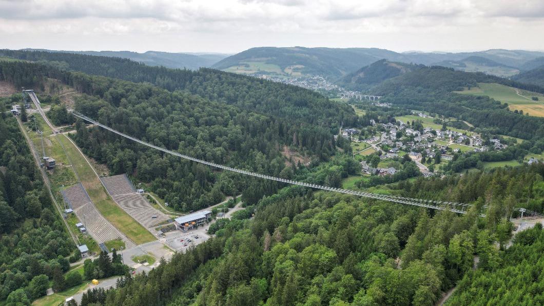 德國最長吊橋「Skywalk Willingen」。（圖／達志影像路透社）