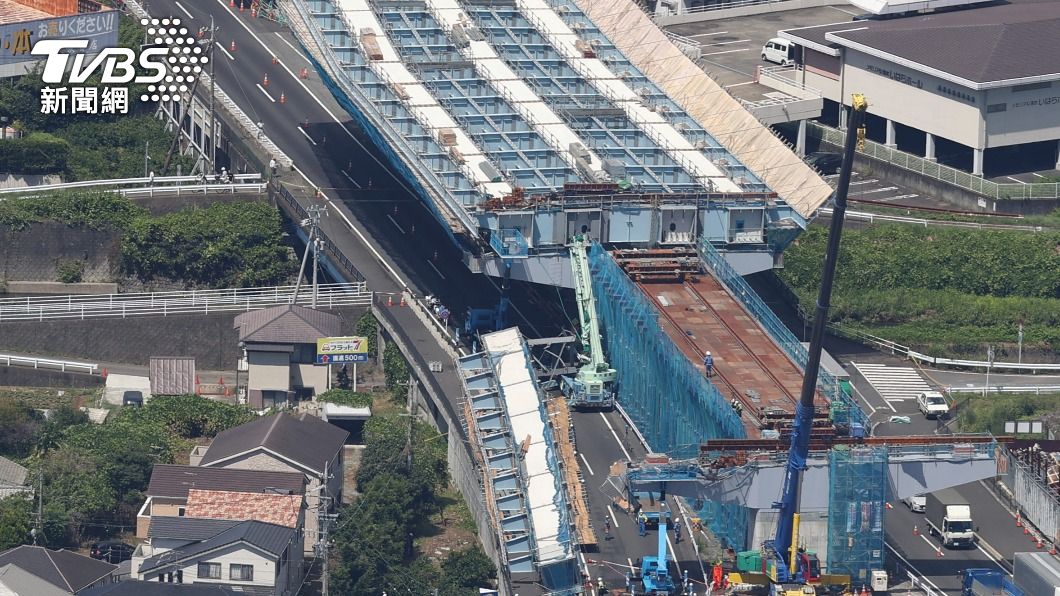 日本靜岡縣國道施工現場發生鋼架砸落事故，造成2人死亡、6人輕重傷。（圖／達志影像美聯社）