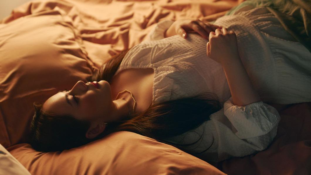 王詩安推出全新單曲〈Bedroom〉。（圖／RCA提供）
