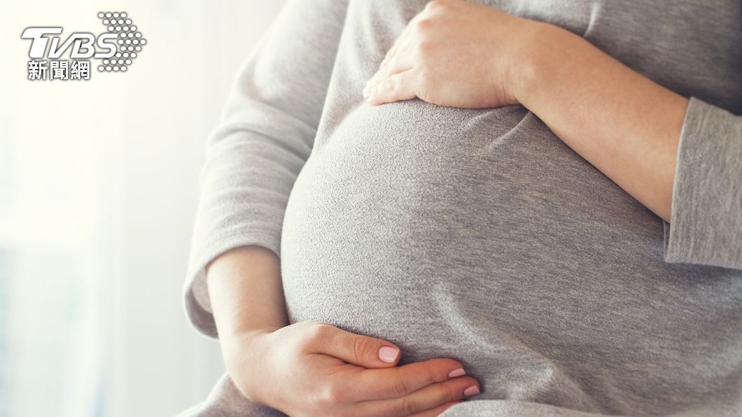 許多媽媽曾在懷孕前後有過「胎夢」經驗。（示意圖／shutterestock達志影像）