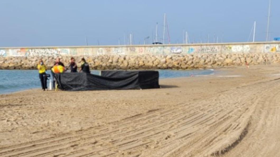 西班牙黃金海岸發現無頭嬰兒腐屍。（圖／翻攝自@Ajuntament de Roda de Berà　Facebook）