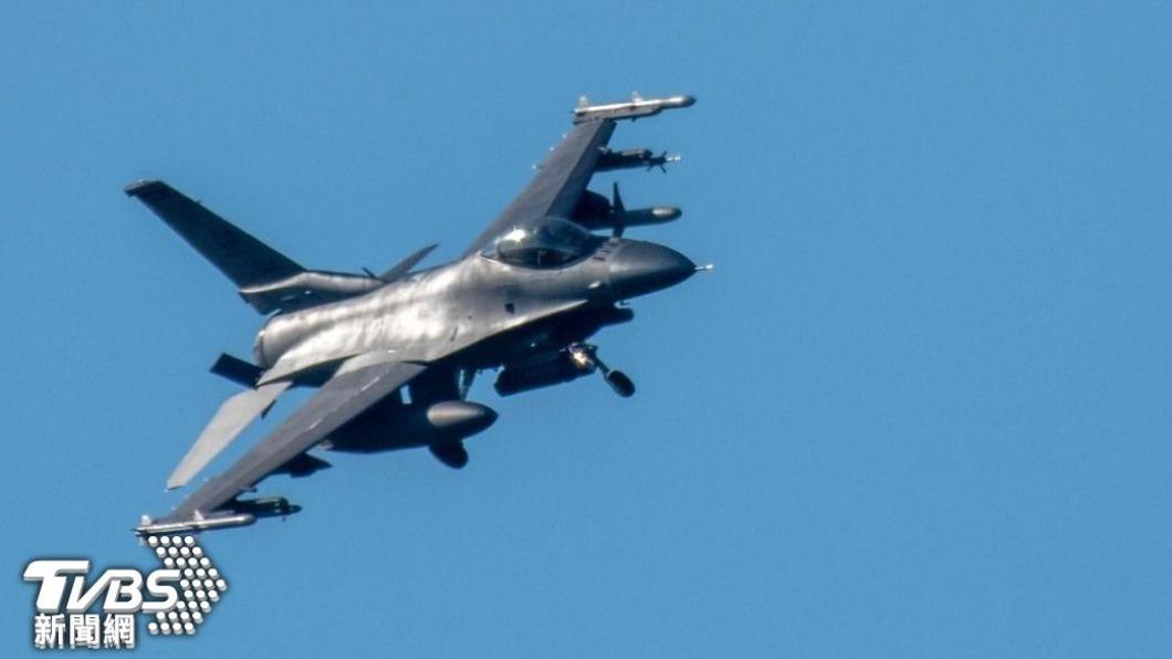 俄羅斯威脅歐美各國，如真的援助烏克蘭F-16戰機，不排除以「核武威脅」視之。（圖／達志影像美聯社）