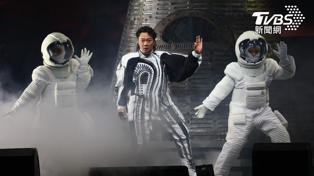 陳奕迅自15日起一連在台北小巨蛋連唱7場。（圖／張哲銘攝）