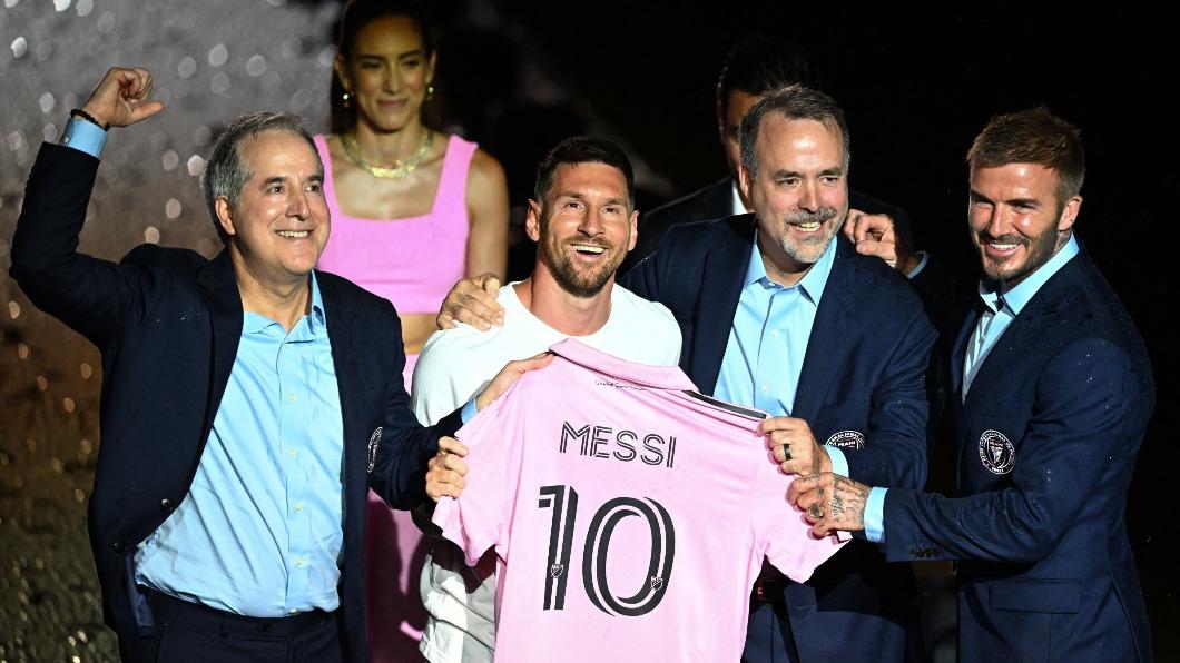 梅西（Lionel Messi）正式加盟邁阿密國際（Inter Miami）。（圖／翻攝自 推特@CBSSportsGolazo）