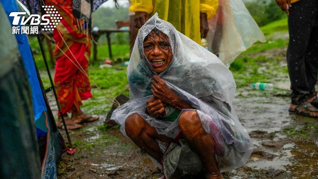 印度馬哈拉什特拉省山崩，仍有約80人下落不明。（圖／TVBS）