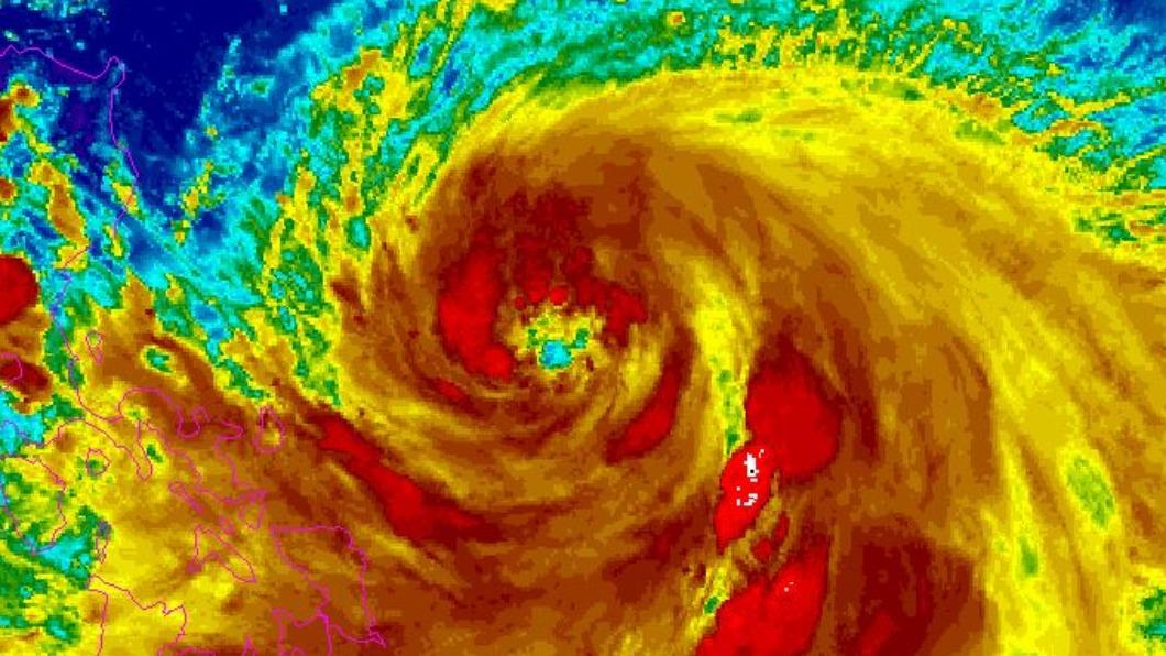 中颱杜蘇芮強度直逼「超級颱風」。（圖／翻攝NOAA）