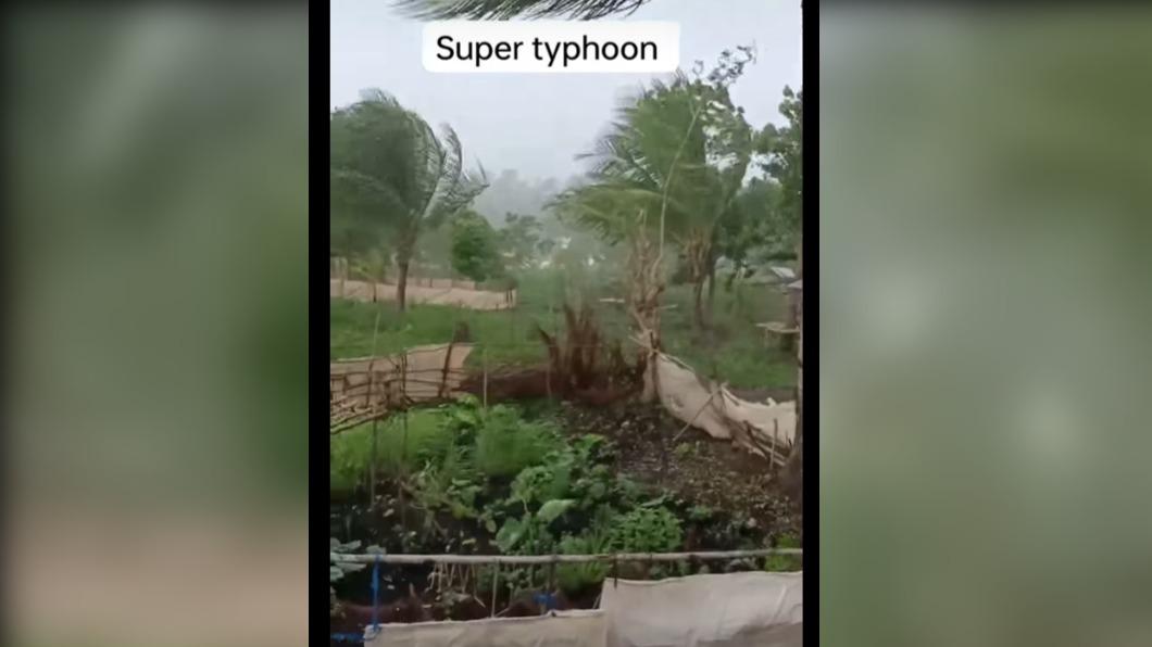 杜蘇芮颱風挾帶強風豪雨侵襲菲律賓北部。（圖／翻攝自Kaka Kel臉書粉專）