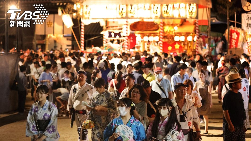 疫情趨緩後，許多台人到日本報復性出遊、消費。（圖／達志影像美聯社）