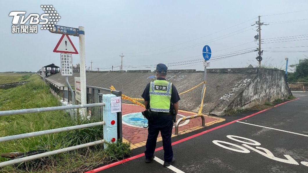 因應颱風來襲，員警加強高美濕地附近巡守。（圖／警方提供）