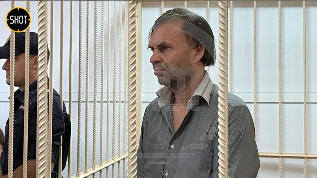 囚禁性侵並殺人的俄羅斯嫌犯切斯基多夫。（圖／翻攝自Изнанка  粉專）
