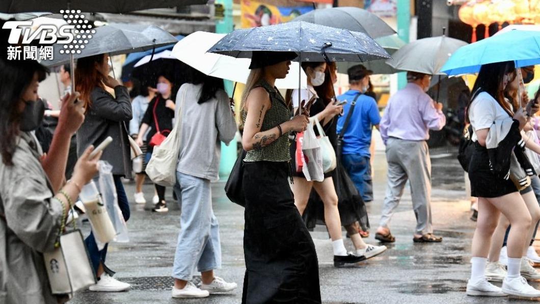 桃園沒有同步放颱風假導致民怨四起。（圖／TVBS資料照）