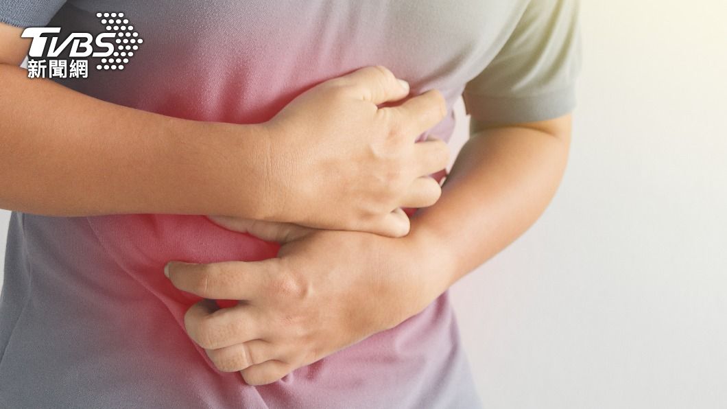 胃食道逆流主要為賁門異常和腹部壓力過大。（示意圖／Shutterstock達志影像）