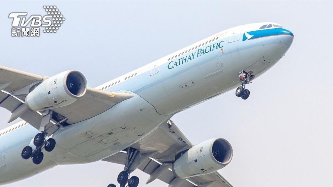  Cathay Pacific to hire 5,000 staff amidst travel surge