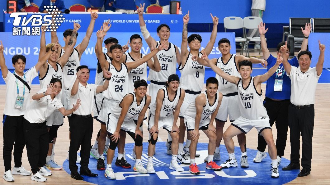 世大運男籃排名賽中華男籃2分之差力克日本。(圖／胡瑞麒攝)