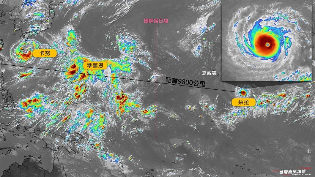 目前中太平洋上的四級颶風（相當於強烈颱風）「朵拉」即將在下週一跨越換日線。（圖／翻攝台灣颱風論壇｜天氣特急臉書）