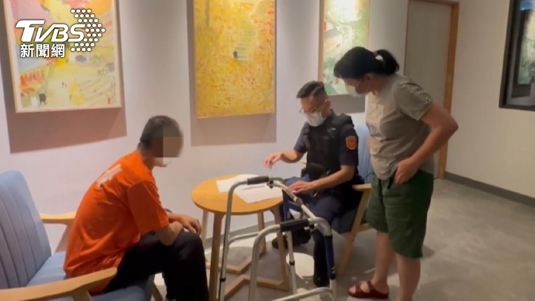 老翁平安回到安養機構。（圖／TVBS）