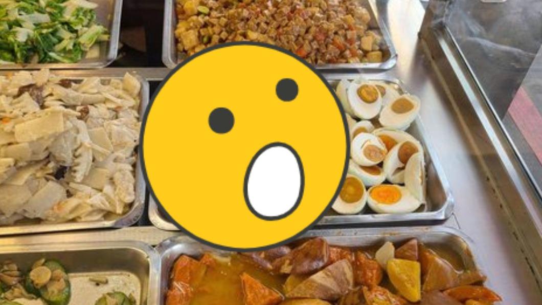 一名網友前往自助餐挑配菜時，竟看到整盤炸皮蛋，讓他原地嚇到。（圖／翻攝自PTT）