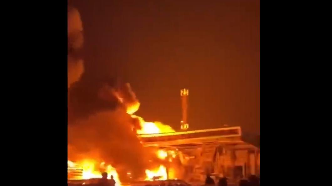 俄羅斯南部城市馬哈奇卡拉發生天然氣站爆炸，造成27人死亡。（圖／翻攝自推特@intermarium24）