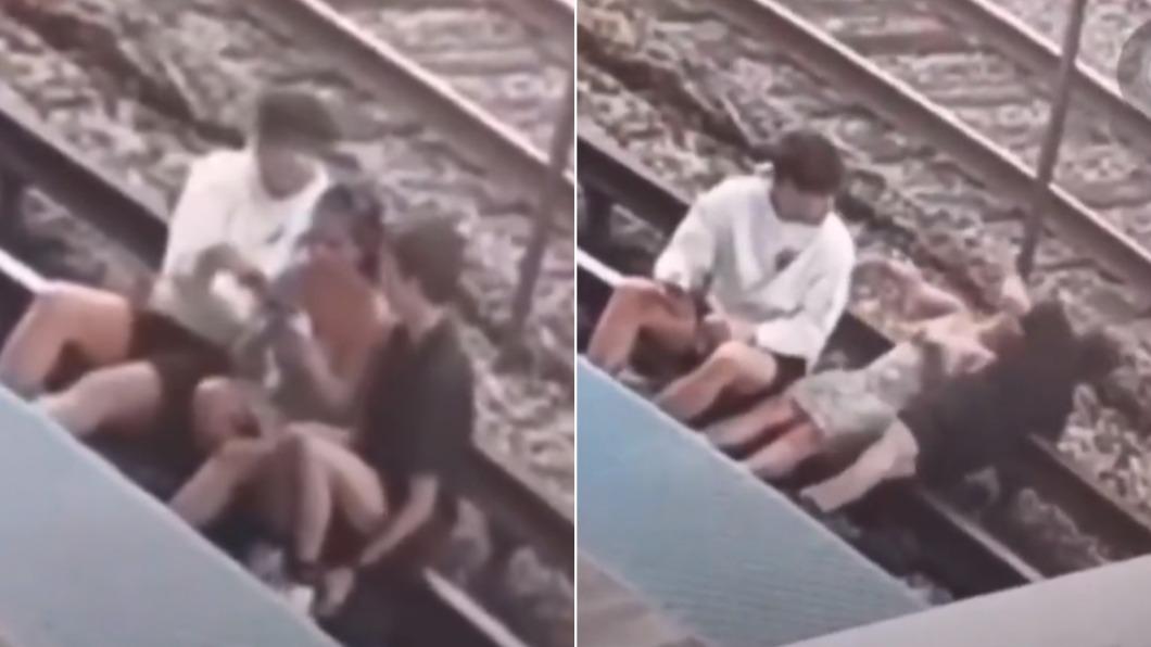 美國有2男1女坐在鐵軌自拍時觸電。（圖／翻攝自Twitter@ariiquotedthat）
