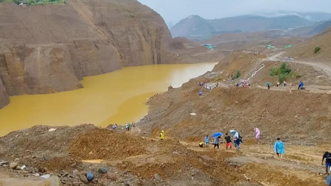帕敢鎮（Hpakant）玉石礦區塌方。（圖／翻攝自《CNN》）