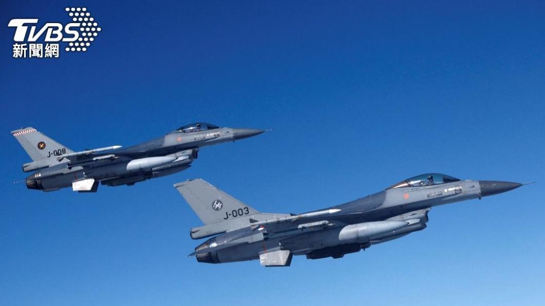 美方表示已批准移交F-16戰機給烏克蘭。（圖／達志影像路透社）