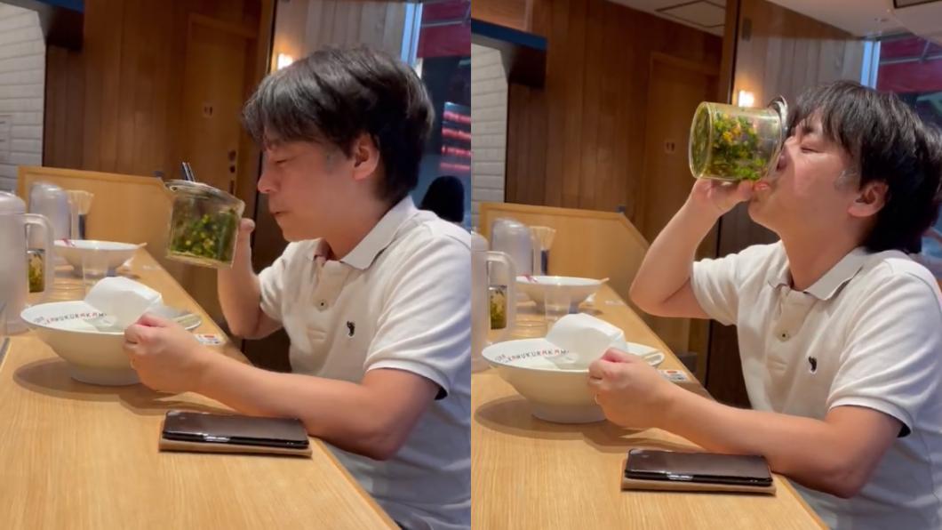 有網友目擊其他顧客拿起拉麵店的公用調料，直接把韭菜水當成飲料喝。（圖／翻攝@naoto_akita推特）