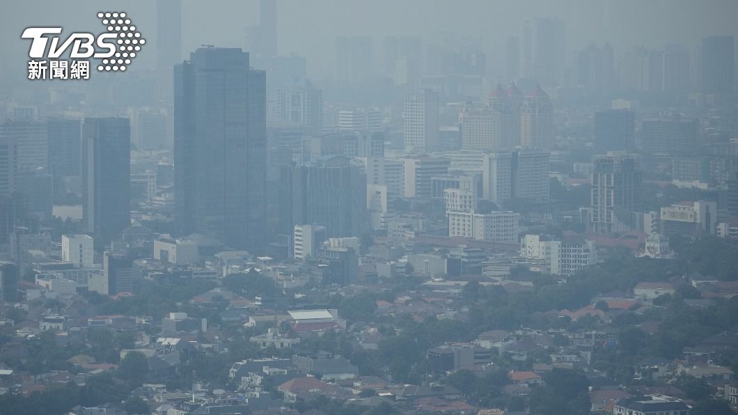雅加達空汙問題難解，成為全球空氣最髒城市之一。（圖／達志影像美聯社）