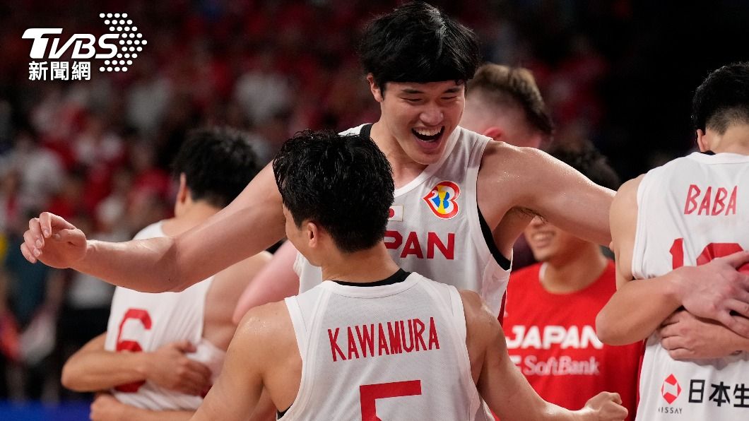 日本隊今（27）日上演18分驚奇大逆轉，成功奪得男籃世界盃首勝。（圖／達志影像美聯社）
