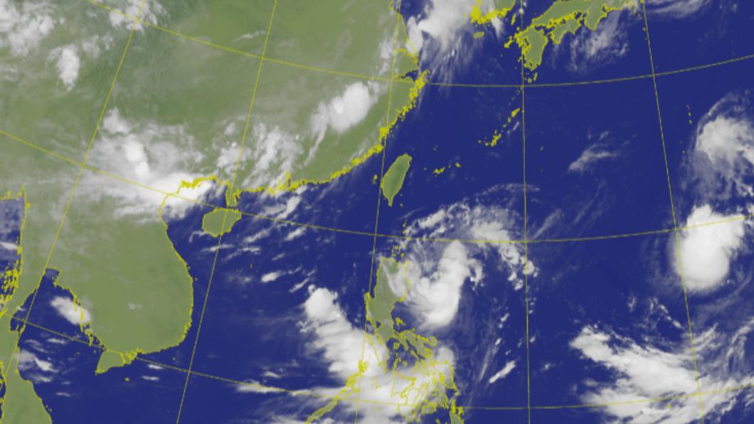 蘇拉颱風東邊有其他熱帶低壓在發展，動態詭譎多變。（圖／翻攝自中央氣象局）