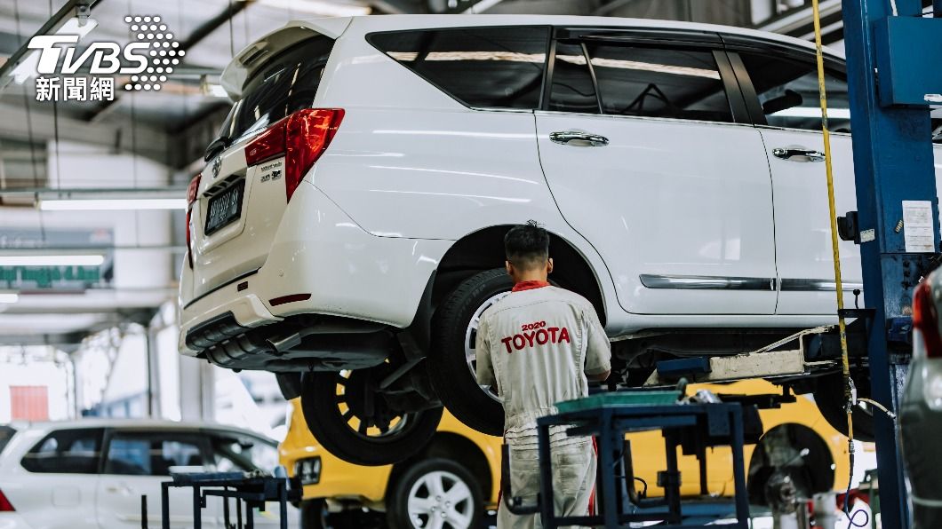 日本豐田汽車公司宣布，因系統故障問題目前仍無法排除，國內12家工廠將暫停生產。（示意圖／shutterstock達志影像）