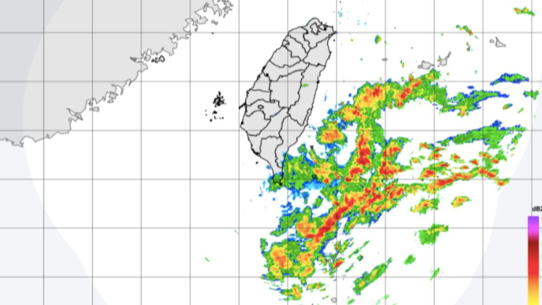 蘇拉颱風外圍雲系開始影響。（圖／氣象局）