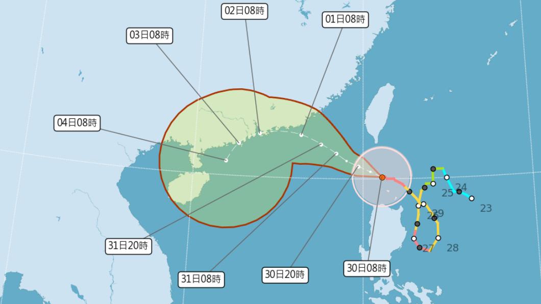 強颱蘇拉今（30）13時的中心位置在鵝鑾鼻的南南西方約 180 公里之海面上。（圖／氣象局）