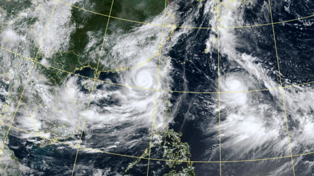 蘇拉颱風逐漸遠離，海葵颱風接力。（圖／翻攝自中央氣象局）