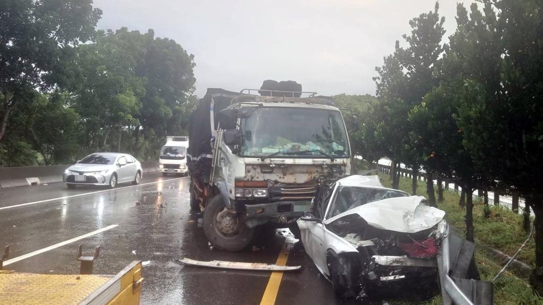 雲林縣台78線快速道路斗南段追撞事故。（圖／警方提供）