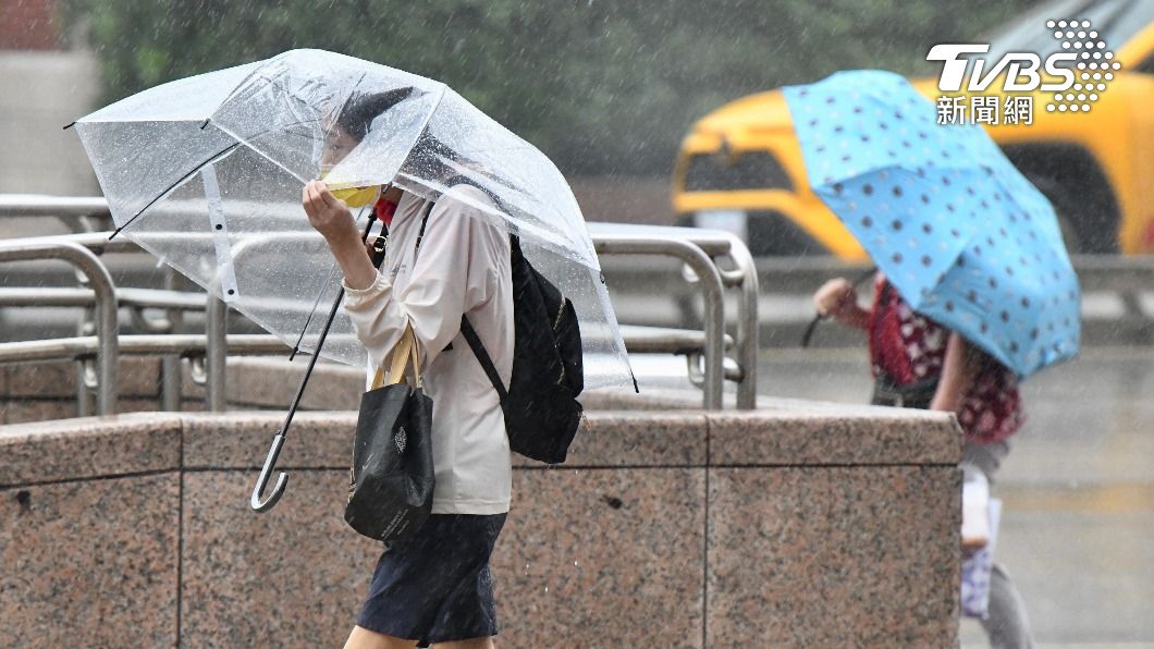 週五台灣天氣可能不穩定。（圖／胡瑞麒攝）