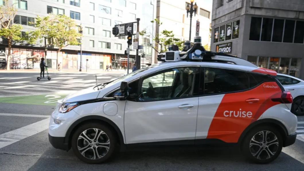 Cruise的無人駕駛計程車傳出在舊金山（San Francisco）「擋救護車」。（圖／翻攝自《紐約時報》）