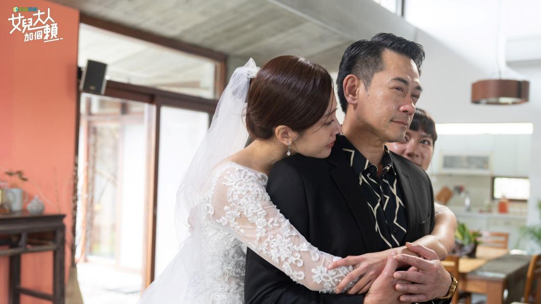 柯叔元劇中嫁女，情緒湧上心頭、淚流滿面。（圖／衛視原創提供）