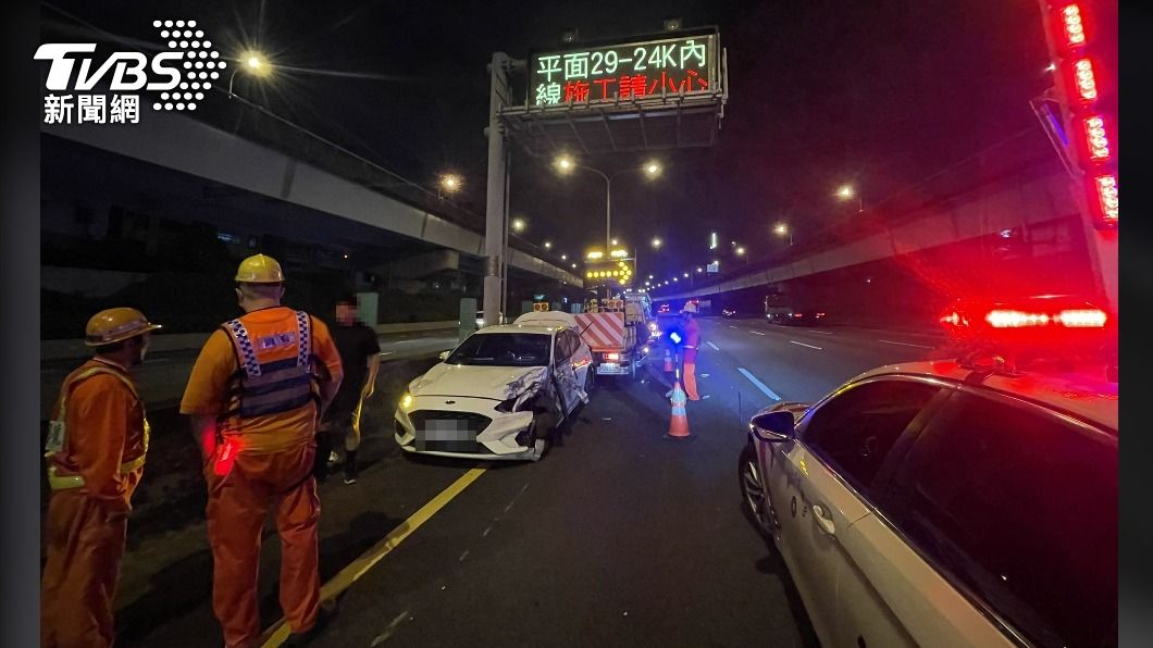 又是輔助駕駛系統惹禍？轎車國道追撞緩撞車 工人慘斷右手 鏡週刊 Mirror Media 3517