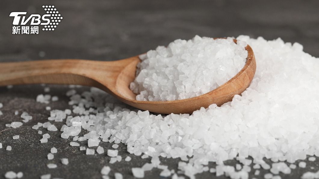 專家提醒，碘鹽吃多對人體也不好。（示意圖／shutterstock 達志影像）