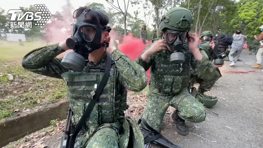 The Ministry of National Defense announced their planned 2024 voluntary service ＂personnel quota＂ wi Taiwan MND lowers 2024 voluntary service quota by 5,187