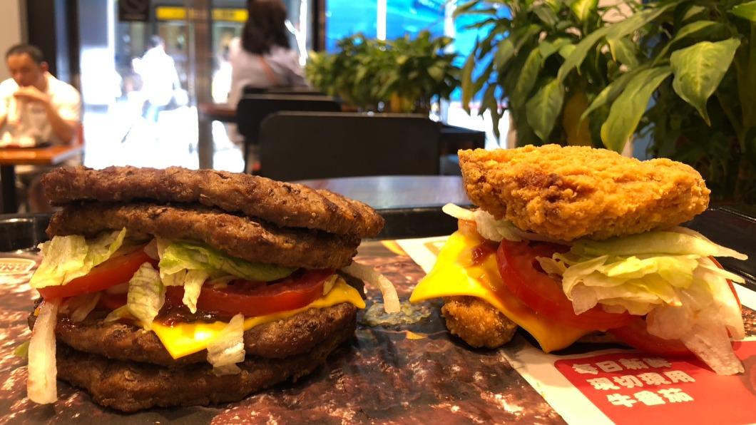 漢堡王推出中秋限定無麵包肉肉堡。(圖/業者提供)