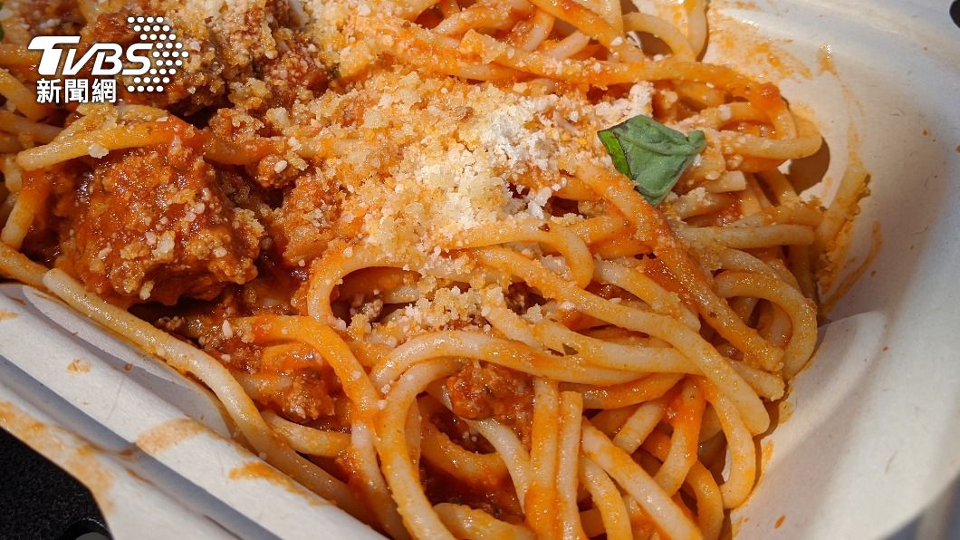 比利時男大生吃完放置數天的義大利麵後身亡。（示意圖／Shutterstock達志影像）