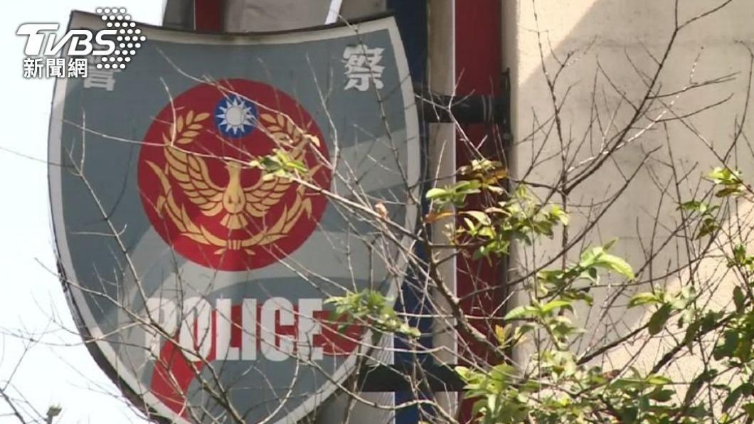 台中市警局第3分局今（19）日傳出有6名員警，疑似因違法開立不實的吊銷罰單，而遭檢方帶回調查。（圖／TVBS）